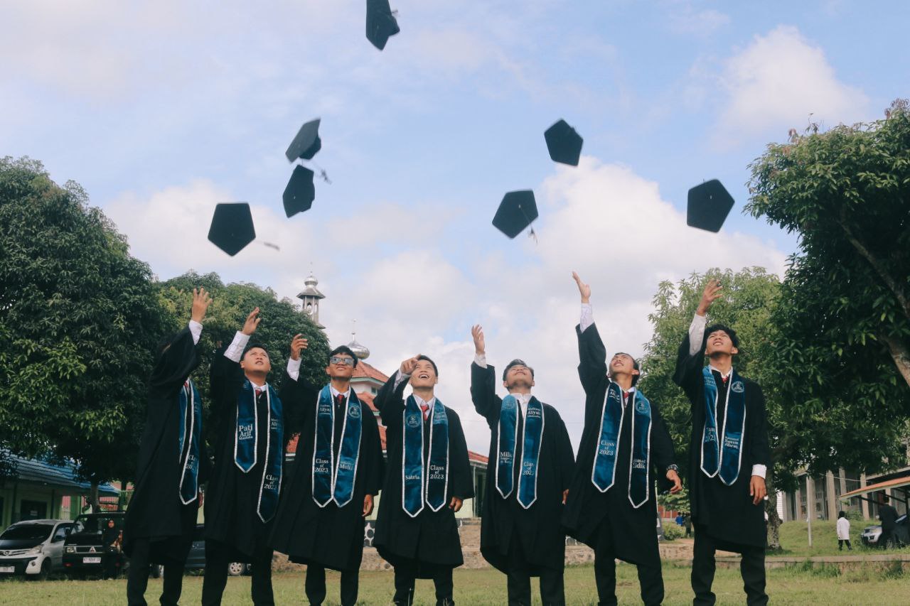 Haflatul Wada’ Santri & Santriyah Ponpes Assalam